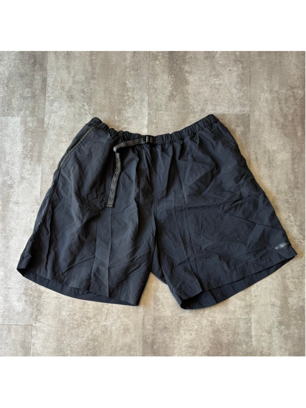 Vintage Columbia Sportswear Belted Shorts Men’s XL Aztec Black